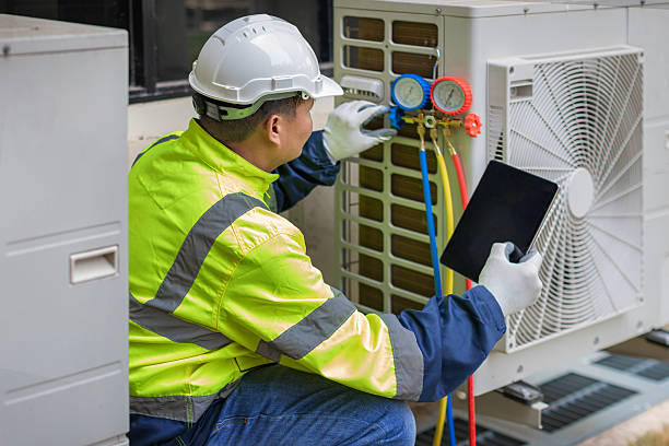 Professional Hvac technician working in Buda, TX